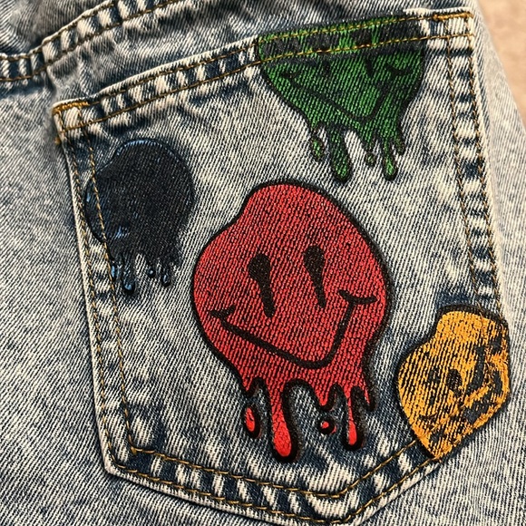 Shein Raw Hem Denim Shorts - Picture 10 of 11